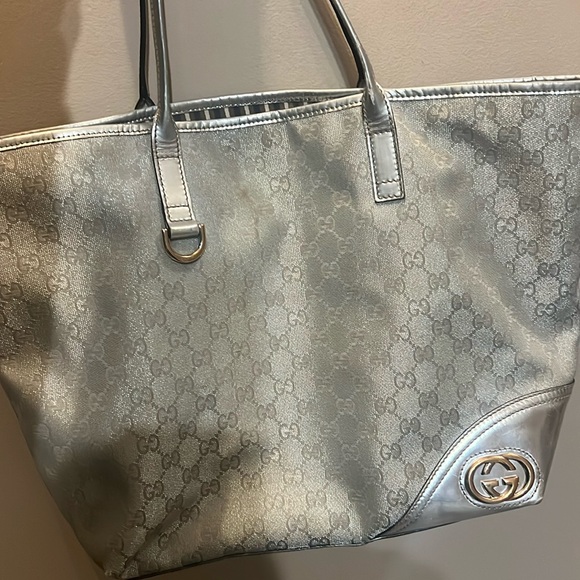 Authentic Silver Gucci medium tote bag. - Picture 1 of 8